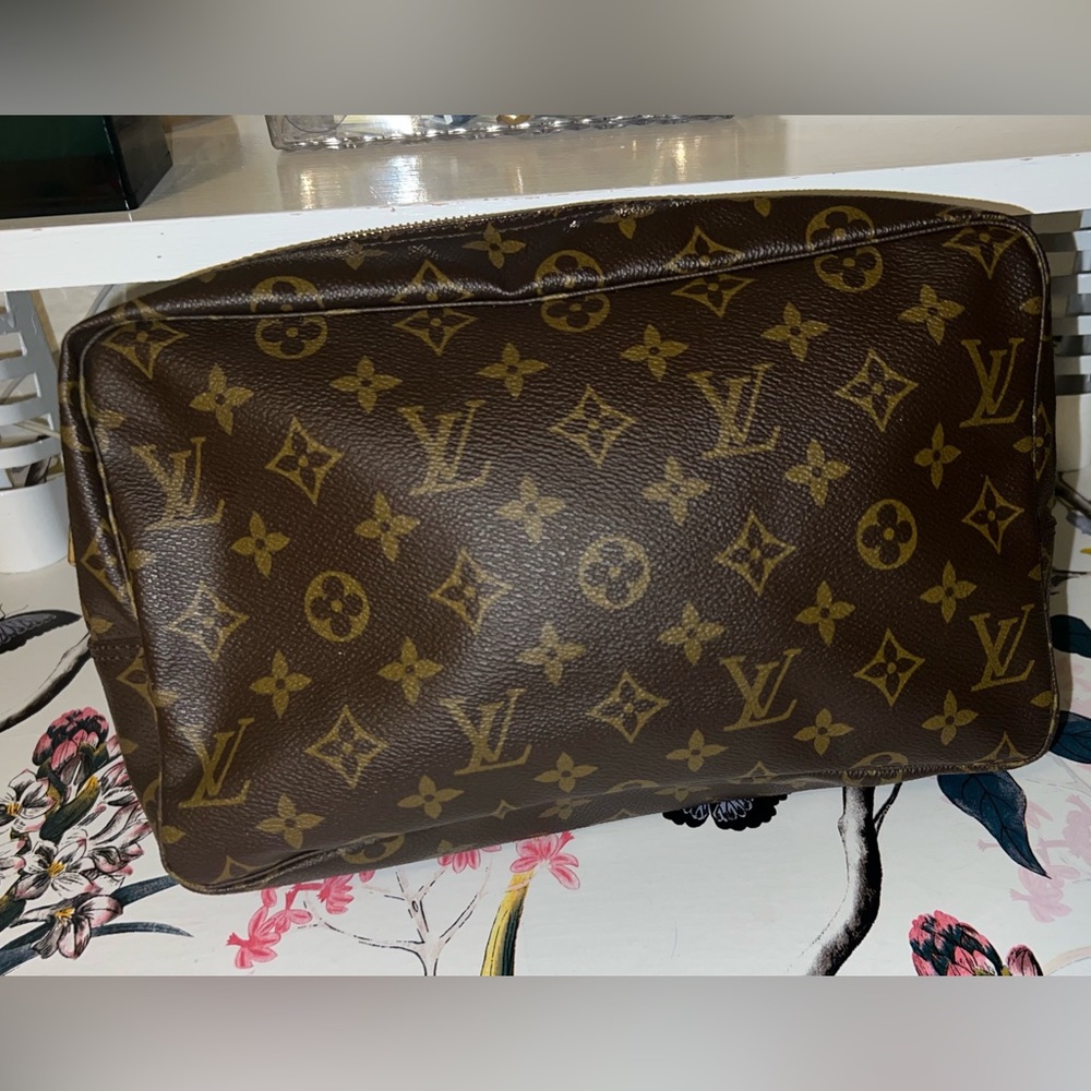 Authentic Trousse Toiletry Pouch Monogram Canvas 23